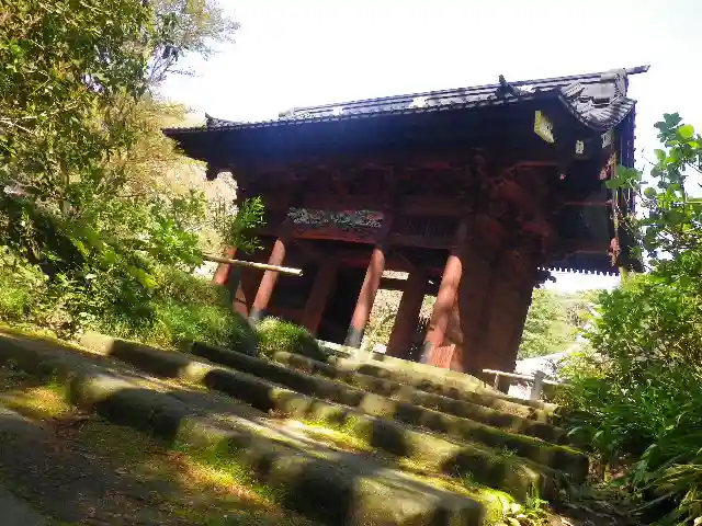 妙本寺の山門・神門