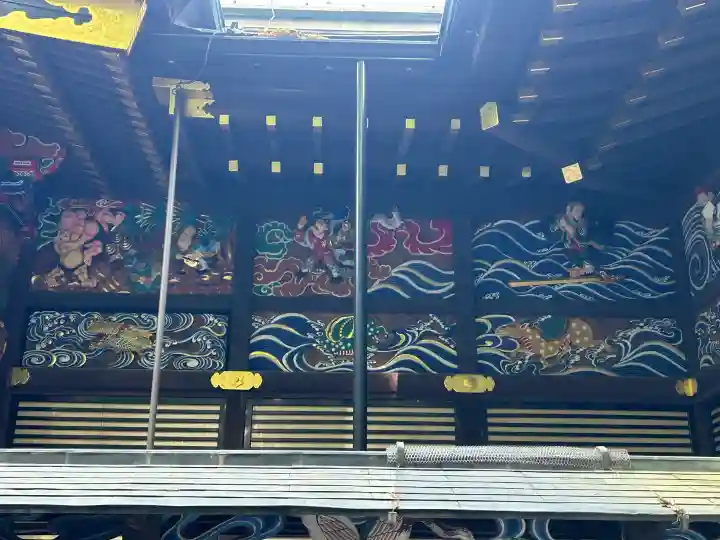 秩父神社の{uncategorized: "未分類", other: "その他", undefined: "問題あり", building: "その他建物", grave: "お墓", sacred_gate: "鳥居", guardian: "狛犬", statue: "像", buddha: "仏像", history: "歴史", nature: "自然", garden: "庭園", animal: "動物", pagoda: "塔", temizu: "手水舎", mountain_gate: "山門・神門", sanctuary: "本殿・本堂", subordinate: "末社・摂社", art: "芸術", scenery: "景色", jizo: "地蔵", ema: "絵馬", goshuin: "御朱印", omikuji: "おみくじ", items: "授与品その他", amulet: "お守り", goshuincho: "御朱印帳", eats: "食事", festival: "お祭り", votive_dance: "神楽", shichigosan: "七五三参", wedding: "結婚式", experience: "体験その他", initially: "初詣", around: "周辺", anti_infection: "感染症対策"}