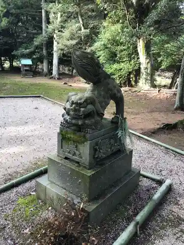 久良彌神社の狛犬