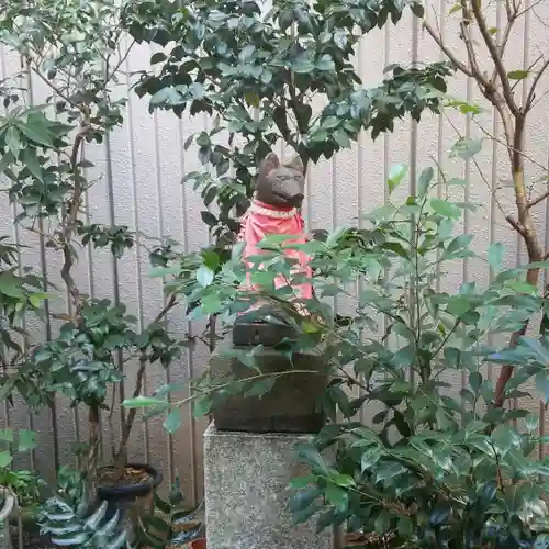 讃岐小白稲荷神社の狛犬