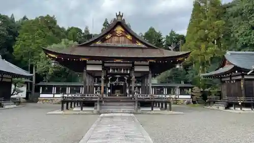 大鳥神社の本殿