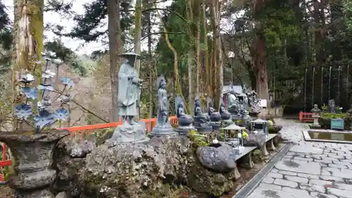 日石寺の仏像