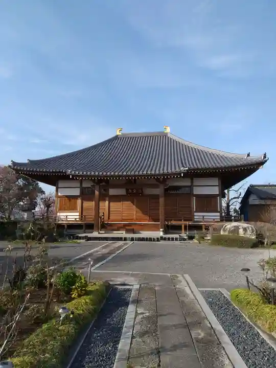 満宝寺の本殿・本堂