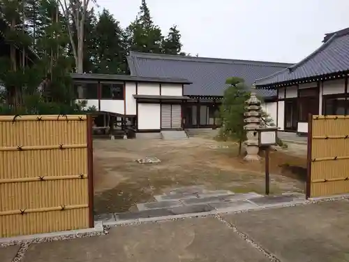 龍興寺の本殿・本堂