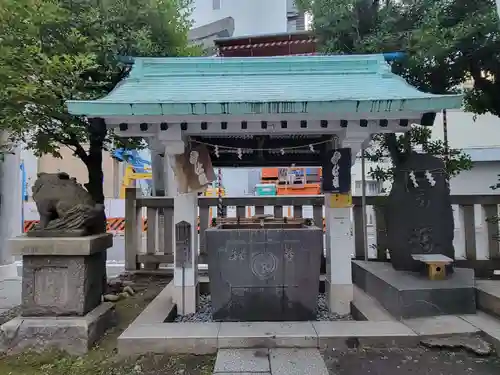 杉森稲荷の手水舎