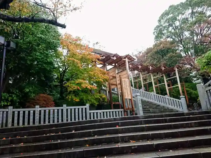 伊勢山皇大神宮の庭園