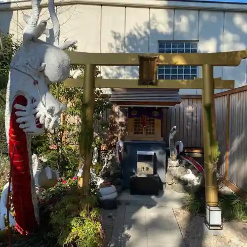 蛇窪神社の末社・摂社