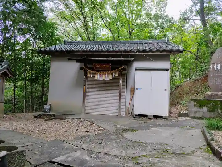 御嶽神社(親鸞山)の本殿・本堂