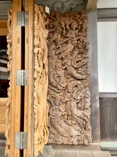 日蓮宗龍口山本龍寺の{uncategorized: "未分類", other: "その他", undefined: "問題あり", building: "その他建物", grave: "お墓", sacred_gate: "鳥居", guardian: "狛犬", statue: "像", buddha: "仏像", history: "歴史", nature: "自然", garden: "庭園", animal: "動物", pagoda: "塔", temizu: "手水舎", mountain_gate: "山門・神門", sanctuary: "本殿・本堂", subordinate: "末社・摂社", art: "芸術", scenery: "景色", jizo: "地蔵", ema: "絵馬", goshuin: "御朱印", omikuji: "おみくじ", items: "授与品その他", amulet: "お守り", goshuincho: "御朱印帳", eats: "食事", festival: "お祭り", votive_dance: "神楽", shichigosan: "七五三参", wedding: "結婚式", experience: "体験その他", initially: "初詣", around: "周辺", anti_infection: "感染症対策"}