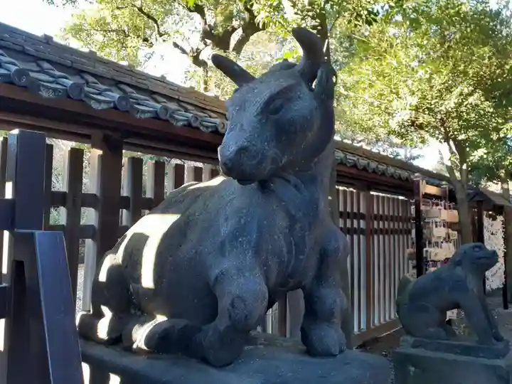 牛嶋神社の狛犬