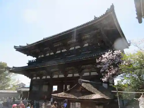 仁和寺の山門