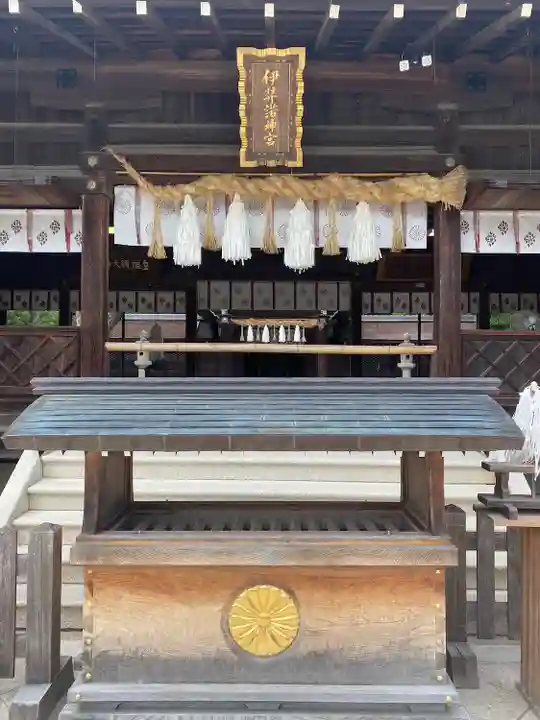 伊弉諾神宮の本殿・本堂