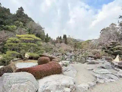 當麻寺 奥院の{uncategorized: "未分類", other: "その他", undefined: "問題あり", building: "その他建物", grave: "お墓", sacred_gate: "鳥居", guardian: "狛犬", statue: "像", buddha: "仏像", history: "歴史", nature: "自然", garden: "庭園", animal: "動物", pagoda: "塔", temizu: "手水舎", mountain_gate: "山門・神門", sanctuary: "本殿・本堂", subordinate: "末社・摂社", art: "芸術", scenery: "景色", jizo: "地蔵", ema: "絵馬", goshuin: "御朱印", omikuji: "おみくじ", items: "授与品その他", amulet: "お守り", goshuincho: "御朱印帳", eats: "食事", festival: "お祭り", votive_dance: "神楽", shichigosan: "七五三参", wedding: "結婚式", experience: "体験その他", initially: "初詣", around: "周辺", anti_infection: "感染症対策"}