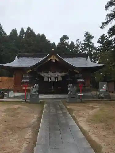 鷹日神社の本殿・本堂