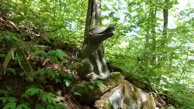 修那羅山安宮神社の狛犬