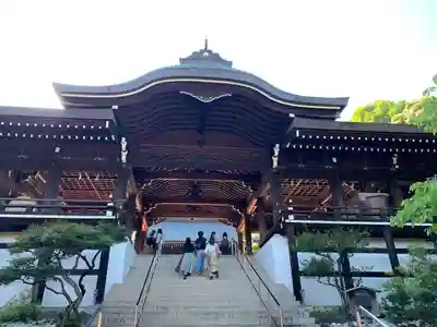 近江神宮の山門・神門