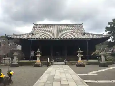 道成寺の本殿・本堂