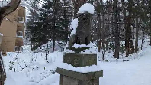 定山渓神社の狛犬