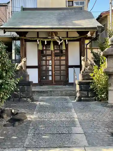 目白豊坂稲荷神社の本殿・本堂