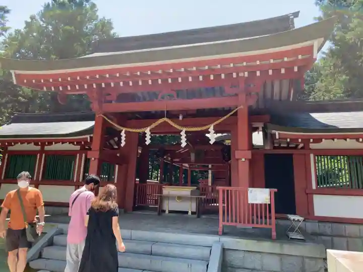 冨士御室浅間神社の本殿・本堂