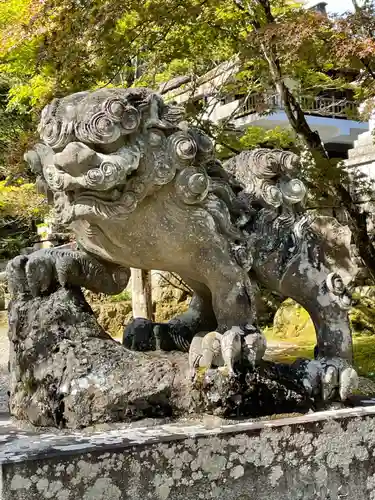 古峯神社の狛犬