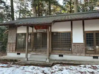 湯野神社の{uncategorized: "未分類", other: "その他", undefined: "問題あり", building: "その他建物", grave: "お墓", sacred_gate: "鳥居", guardian: "狛犬", statue: "像", buddha: "仏像", history: "歴史", nature: "自然", garden: "庭園", animal: "動物", pagoda: "塔", temizu: "手水舎", mountain_gate: "山門・神門", sanctuary: "本殿・本堂", subordinate: "末社・摂社", art: "芸術", scenery: "景色", jizo: "地蔵", ema: "絵馬", goshuin: "御朱印", omikuji: "おみくじ", items: "授与品その他", amulet: "お守り", goshuincho: "御朱印帳", eats: "食事", festival: "お祭り", votive_dance: "神楽", shichigosan: "七五三参", wedding: "結婚式", experience: "体験その他", initially: "初詣", around: "周辺", anti_infection: "感染症対策"}