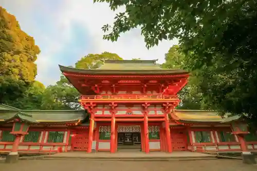 武蔵一宮氷川神社の山門・神門