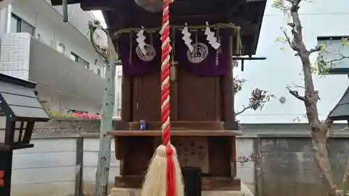 伊富稲荷神社の本殿・本堂