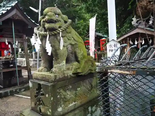 海南神社の狛犬