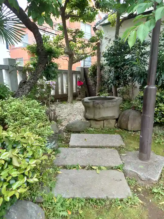 湯島御霊社(東京都)