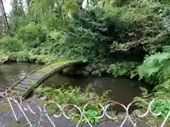 小川温泉神社の庭園