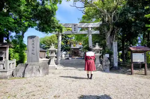 酒人神社の{uncategorized: "未分類", other: "その他", undefined: "問題あり", building: "その他建物", grave: "お墓", sacred_gate: "鳥居", guardian: "狛犬", statue: "像", buddha: "仏像", history: "歴史", nature: "自然", garden: "庭園", animal: "動物", pagoda: "塔", temizu: "手水舎", mountain_gate: "山門・神門", sanctuary: "本殿・本堂", subordinate: "末社・摂社", art: "芸術", scenery: "景色", jizo: "地蔵", ema: "絵馬", goshuin: "御朱印", omikuji: "おみくじ", items: "授与品その他", amulet: "お守り", goshuincho: "御朱印帳", eats: "食事", festival: "お祭り", votive_dance: "神楽", shichigosan: "七五三参", wedding: "結婚式", experience: "体験その他", initially: "初詣", around: "周辺", anti_infection: "感染症対策"}