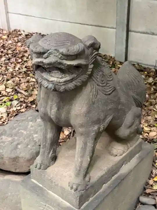 代々木八幡宮の{uncategorized: "未分類", other: "その他", undefined: "問題あり", building: "その他建物", grave: "お墓", sacred_gate: "鳥居", guardian: "狛犬", statue: "像", buddha: "仏像", history: "歴史", nature: "自然", garden: "庭園", animal: "動物", pagoda: "塔", temizu: "手水舎", mountain_gate: "山門・神門", sanctuary: "本殿・本堂", subordinate: "末社・摂社", art: "芸術", scenery: "景色", jizo: "地蔵", ema: "絵馬", goshuin: "御朱印", omikuji: "おみくじ", items: "授与品その他", amulet: "お守り", goshuincho: "御朱印帳", eats: "食事", festival: "お祭り", votive_dance: "神楽", shichigosan: "七五三参", wedding: "結婚式", experience: "体験その他", initially: "初詣", around: "周辺", anti_infection: "感染症対策"}