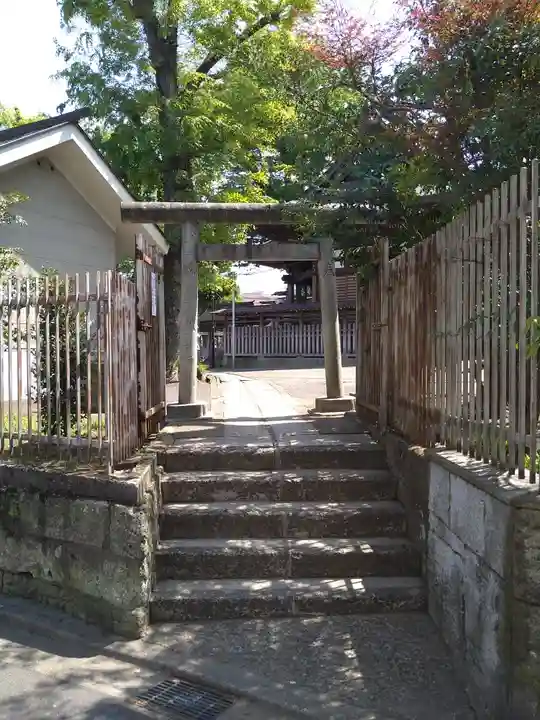 滝野川八幡神社の鳥居