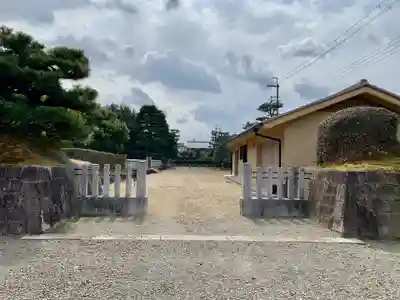 長慶天皇陵のその他建物