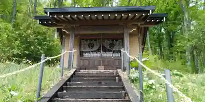 就実八幡神社の本殿・本堂