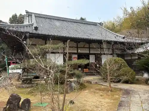 円光寺の{uncategorized: "未分類", other: "その他", undefined: "問題あり", building: "その他建物", grave: "お墓", sacred_gate: "鳥居", guardian: "狛犬", statue: "像", buddha: "仏像", history: "歴史", nature: "自然", garden: "庭園", animal: "動物", pagoda: "塔", temizu: "手水舎", mountain_gate: "山門・神門", sanctuary: "本殿・本堂", subordinate: "末社・摂社", art: "芸術", scenery: "景色", jizo: "地蔵", ema: "絵馬", goshuin: "御朱印", omikuji: "おみくじ", items: "授与品その他", amulet: "お守り", goshuincho: "御朱印帳", eats: "食事", festival: "お祭り", votive_dance: "神楽", shichigosan: "七五三参", wedding: "結婚式", experience: "体験その他", initially: "初詣", around: "周辺", anti_infection: "感染症対策"}