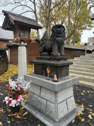 札幌諏訪神社の狛犬