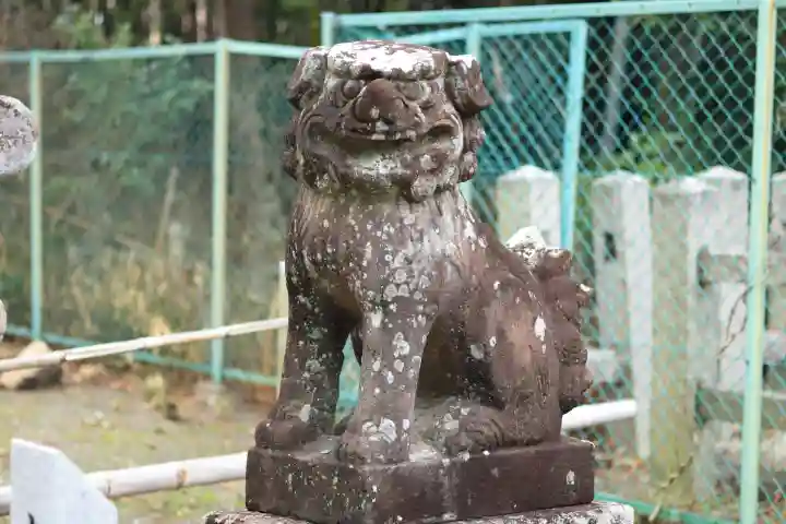 和泉國一之宮 大鳥大社の{uncategorized: "未分類", other: "その他", undefined: "問題あり", building: "その他建物", grave: "お墓", sacred_gate: "鳥居", guardian: "狛犬", statue: "像", buddha: "仏像", history: "歴史", nature: "自然", garden: "庭園", animal: "動物", pagoda: "塔", temizu: "手水舎", mountain_gate: "山門・神門", sanctuary: "本殿・本堂", subordinate: "末社・摂社", art: "芸術", scenery: "景色", jizo: "地蔵", ema: "絵馬", goshuin: "御朱印", omikuji: "おみくじ", items: "授与品その他", amulet: "お守り", goshuincho: "御朱印帳", eats: "食事", festival: "お祭り", votive_dance: "神楽", shichigosan: "七五三参", wedding: "結婚式", experience: "体験その他", initially: "初詣", around: "周辺", anti_infection: "感染症対策"}