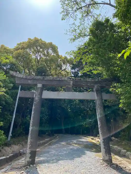 安仁神社の鳥居
