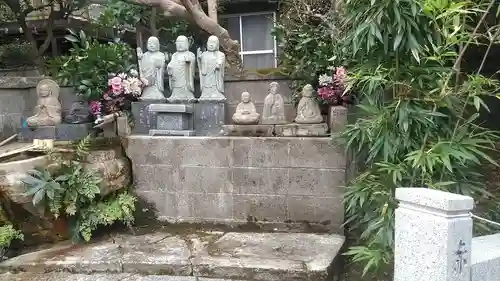 石鎚神社の像