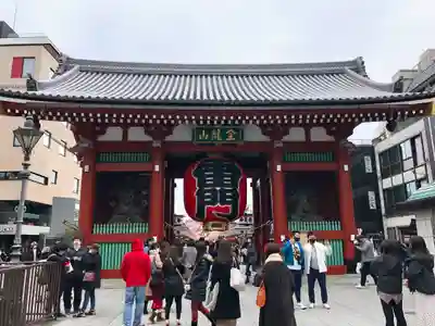 浅草寺の山門・神門
