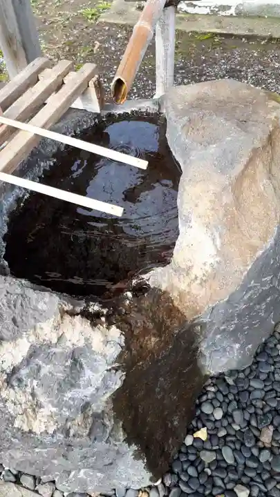 壮瞥神社の手水舎