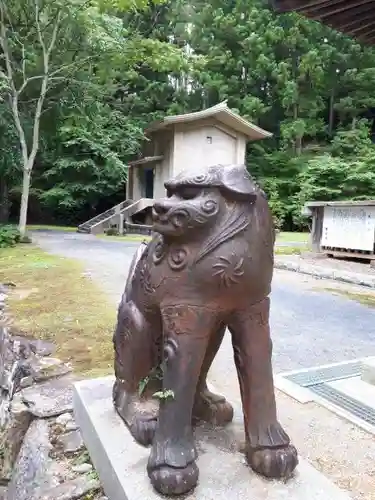 黒石寺の狛犬