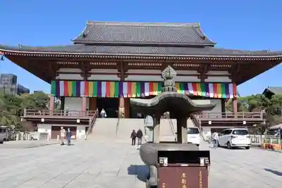 西新井大師総持寺の本殿・本堂