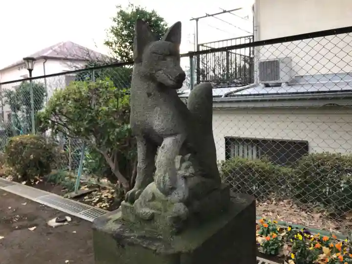 嶺稲荷神社の狛犬