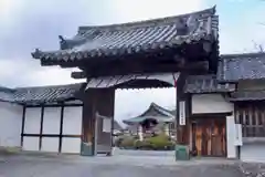 勧修寺の山門