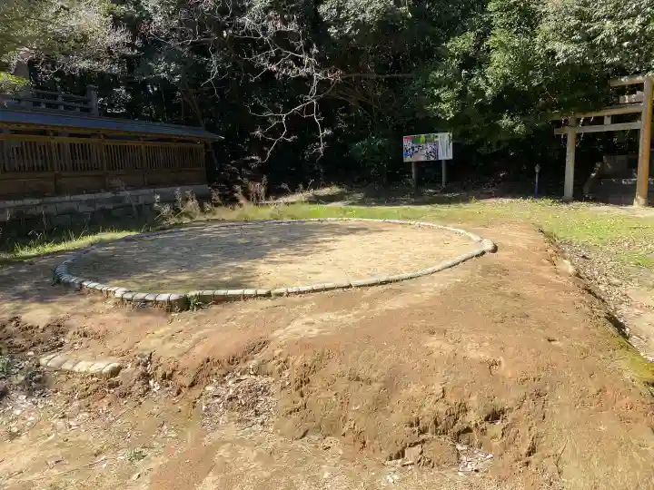 長浜神社の{uncategorized: "未分類", other: "その他", undefined: "問題あり", building: "その他建物", grave: "お墓", sacred_gate: "鳥居", guardian: "狛犬", statue: "像", buddha: "仏像", history: "歴史", nature: "自然", garden: "庭園", animal: "動物", pagoda: "塔", temizu: "手水舎", mountain_gate: "山門・神門", sanctuary: "本殿・本堂", subordinate: "末社・摂社", art: "芸術", scenery: "景色", jizo: "地蔵", ema: "絵馬", goshuin: "御朱印", omikuji: "おみくじ", items: "授与品その他", amulet: "お守り", goshuincho: "御朱印帳", eats: "食事", festival: "お祭り", votive_dance: "神楽", shichigosan: "七五三参", wedding: "結婚式", experience: "体験その他", initially: "初詣", around: "周辺", anti_infection: "感染症対策"}