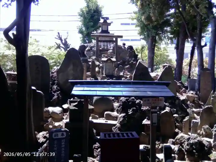 羽田神社の{uncategorized: "未分類", other: "その他", undefined: "問題あり", building: "その他建物", grave: "お墓", sacred_gate: "鳥居", guardian: "狛犬", statue: "像", buddha: "仏像", history: "歴史", nature: "自然", garden: "庭園", animal: "動物", pagoda: "塔", temizu: "手水舎", mountain_gate: "山門・神門", sanctuary: "本殿・本堂", subordinate: "末社・摂社", art: "芸術", scenery: "景色", jizo: "地蔵", ema: "絵馬", goshuin: "御朱印", omikuji: "おみくじ", items: "授与品その他", amulet: "お守り", goshuincho: "御朱印帳", eats: "食事", festival: "お祭り", votive_dance: "神楽", shichigosan: "七五三参", wedding: "結婚式", experience: "体験その他", initially: "初詣", around: "周辺", anti_infection: "感染症対策"}