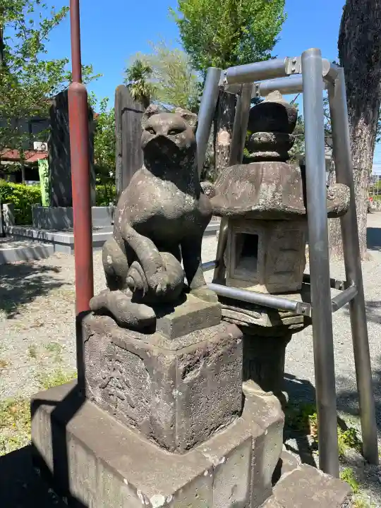 稲荷社の{uncategorized: "未分類", other: "その他", undefined: "問題あり", building: "その他建物", grave: "お墓", sacred_gate: "鳥居", guardian: "狛犬", statue: "像", buddha: "仏像", history: "歴史", nature: "自然", garden: "庭園", animal: "動物", pagoda: "塔", temizu: "手水舎", mountain_gate: "山門・神門", sanctuary: "本殿・本堂", subordinate: "末社・摂社", art: "芸術", scenery: "景色", jizo: "地蔵", ema: "絵馬", goshuin: "御朱印", omikuji: "おみくじ", items: "授与品その他", amulet: "お守り", goshuincho: "御朱印帳", eats: "食事", festival: "お祭り", votive_dance: "神楽", shichigosan: "七五三参", wedding: "結婚式", experience: "体験その他", initially: "初詣", around: "周辺", anti_infection: "感染症対策"}